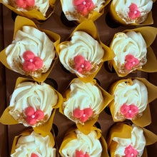 Load image into Gallery viewer, Variety of Cupcakes