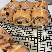 Load image into Gallery viewer, Hot Cross Dough Buns