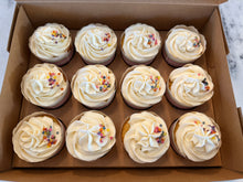Load image into Gallery viewer, GF White Chocolate Cupcakes with Buttercream Frosting