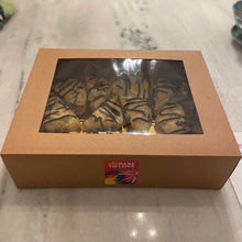 Load image into Gallery viewer, Chocolate Chip Scones