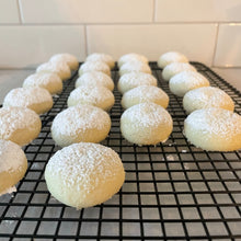 Load image into Gallery viewer, Holiday Cookie Box