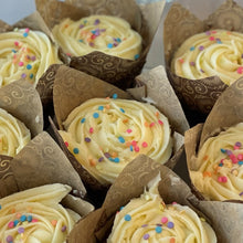 Load image into Gallery viewer, Variety of Cupcakes