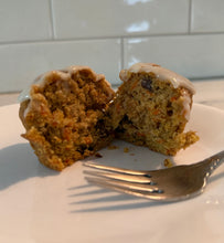 Load image into Gallery viewer, GF Carrot, Nut and Raisin Muffins (10 Muffins)
