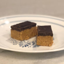 Load image into Gallery viewer, Peanut Butter Chocolate Squares

