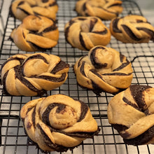 Load image into Gallery viewer, Brioche Chocolate Knots
