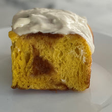 Load image into Gallery viewer, Pumpkin Spice Dough Buns
